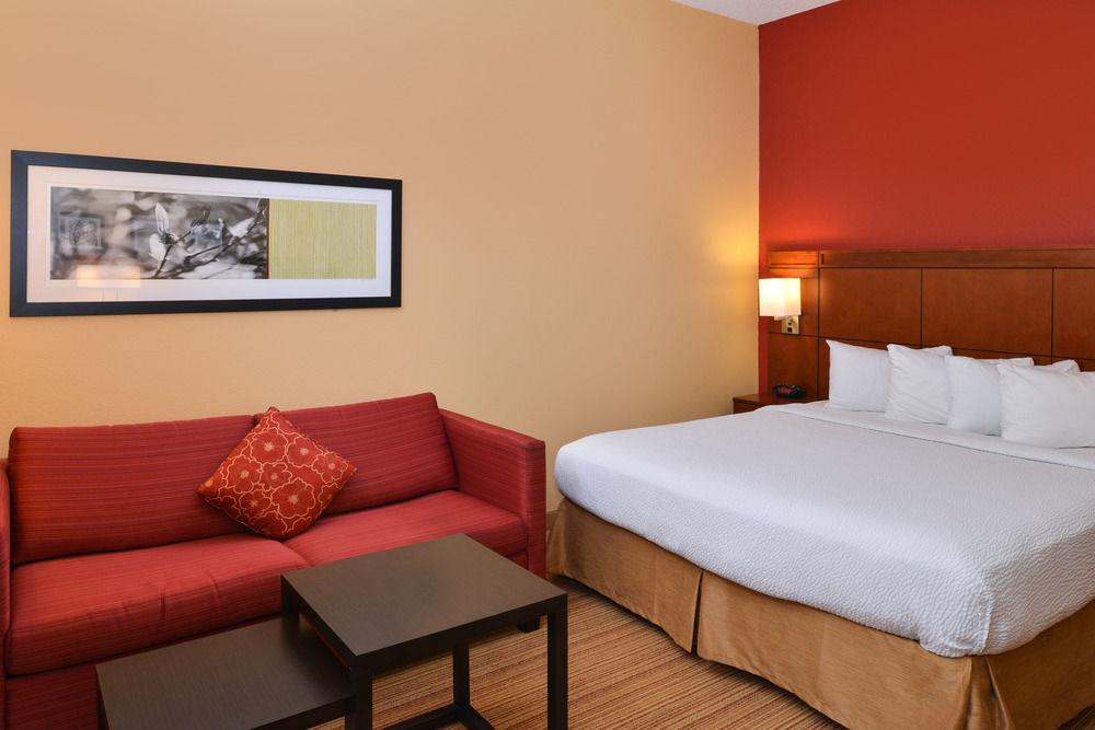 Courtyard By Marriott Columbia Northeast/Fort Jackson Area Buitenkant foto