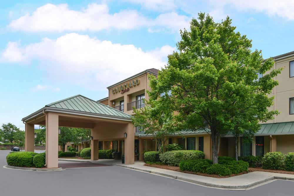 Courtyard By Marriott Columbia Northeast/Fort Jackson Area Buitenkant foto