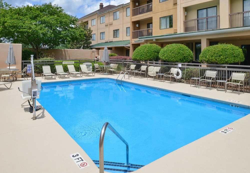 Courtyard By Marriott Columbia Northeast/Fort Jackson Area Buitenkant foto