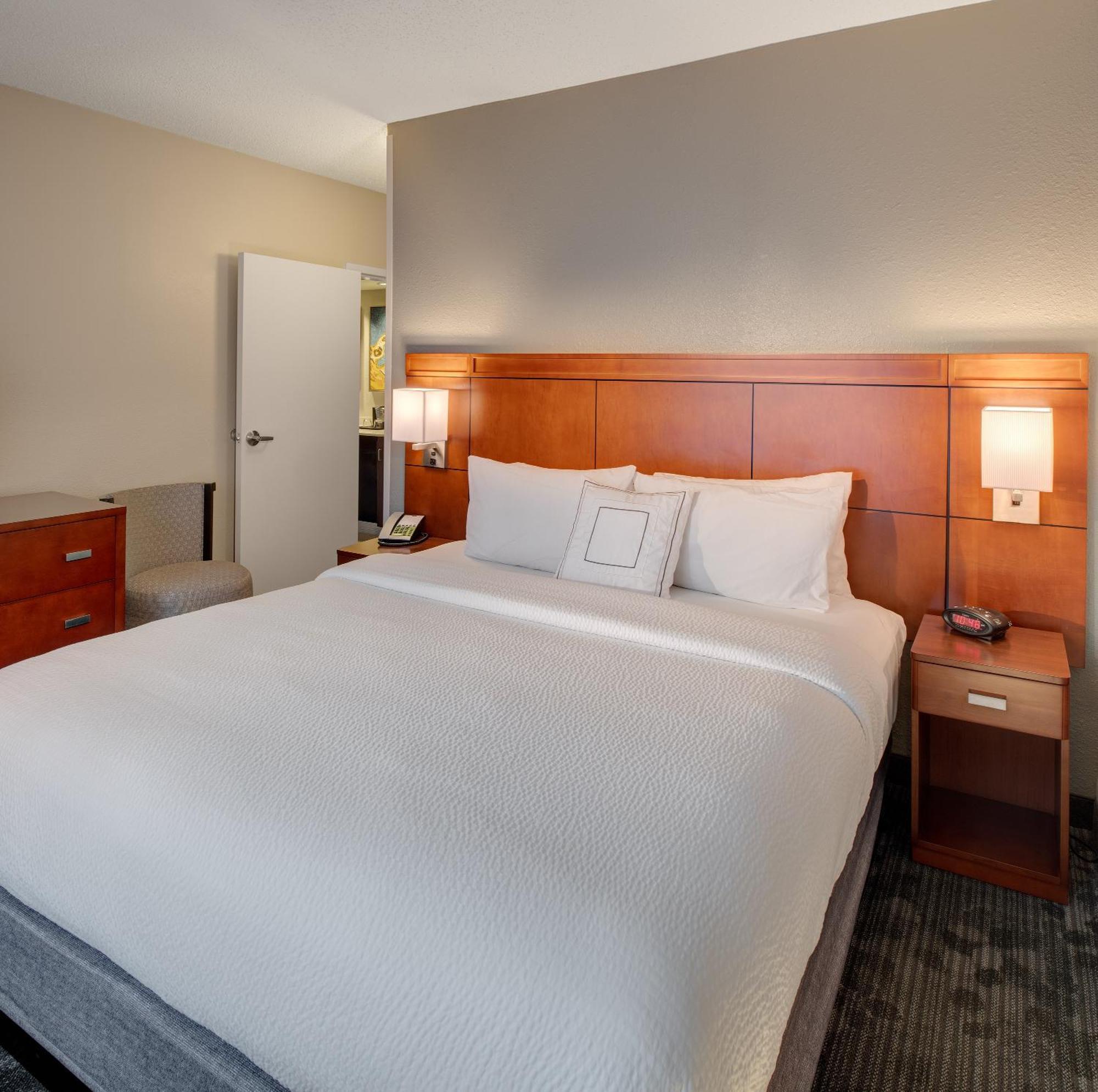 Courtyard By Marriott Columbia Northeast/Fort Jackson Area Buitenkant foto