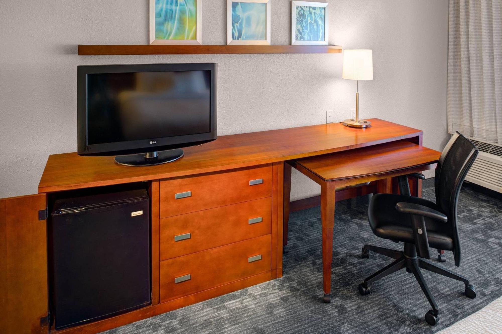 Courtyard By Marriott Columbia Northeast/Fort Jackson Area Buitenkant foto