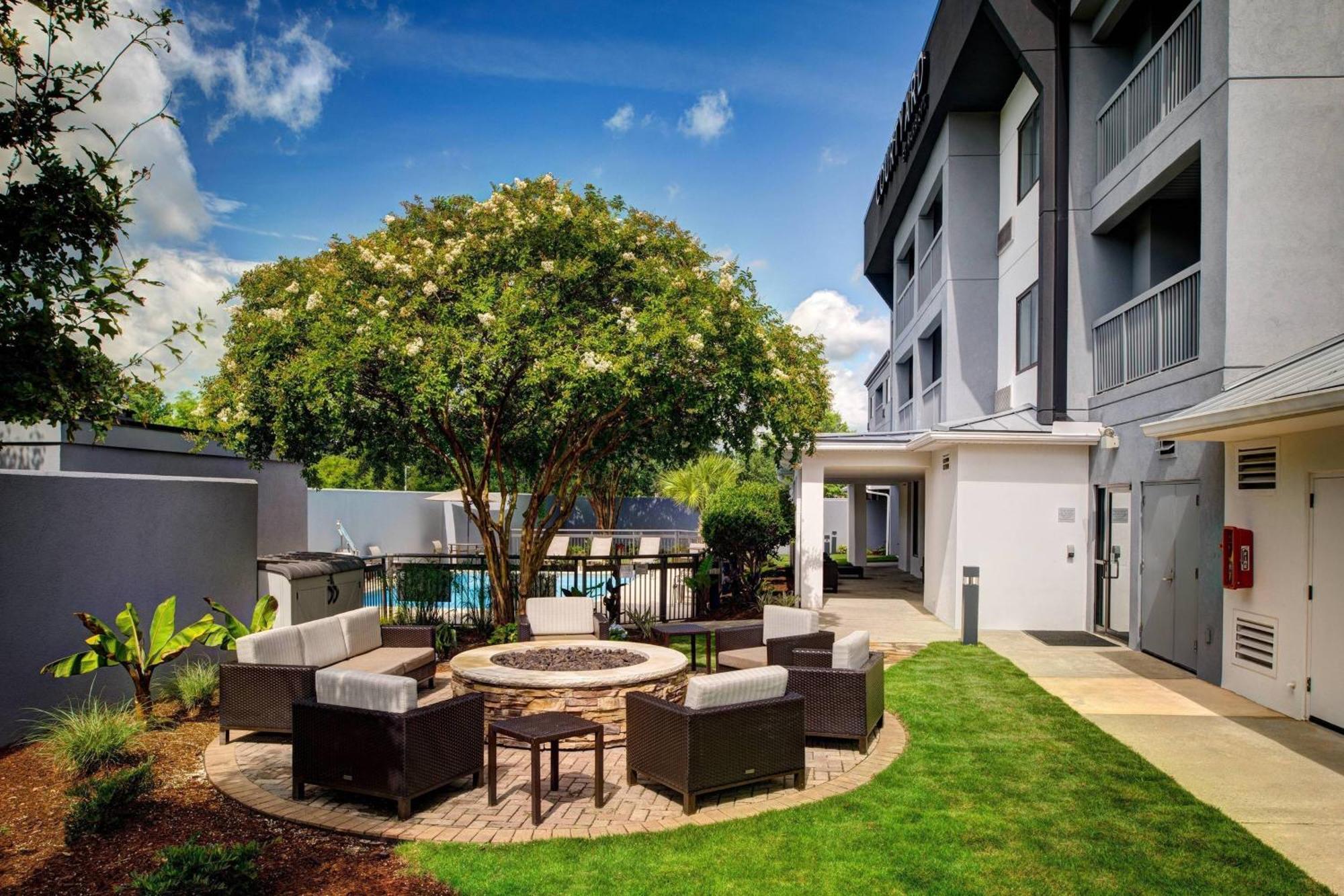 Courtyard By Marriott Columbia Northeast/Fort Jackson Area Buitenkant foto