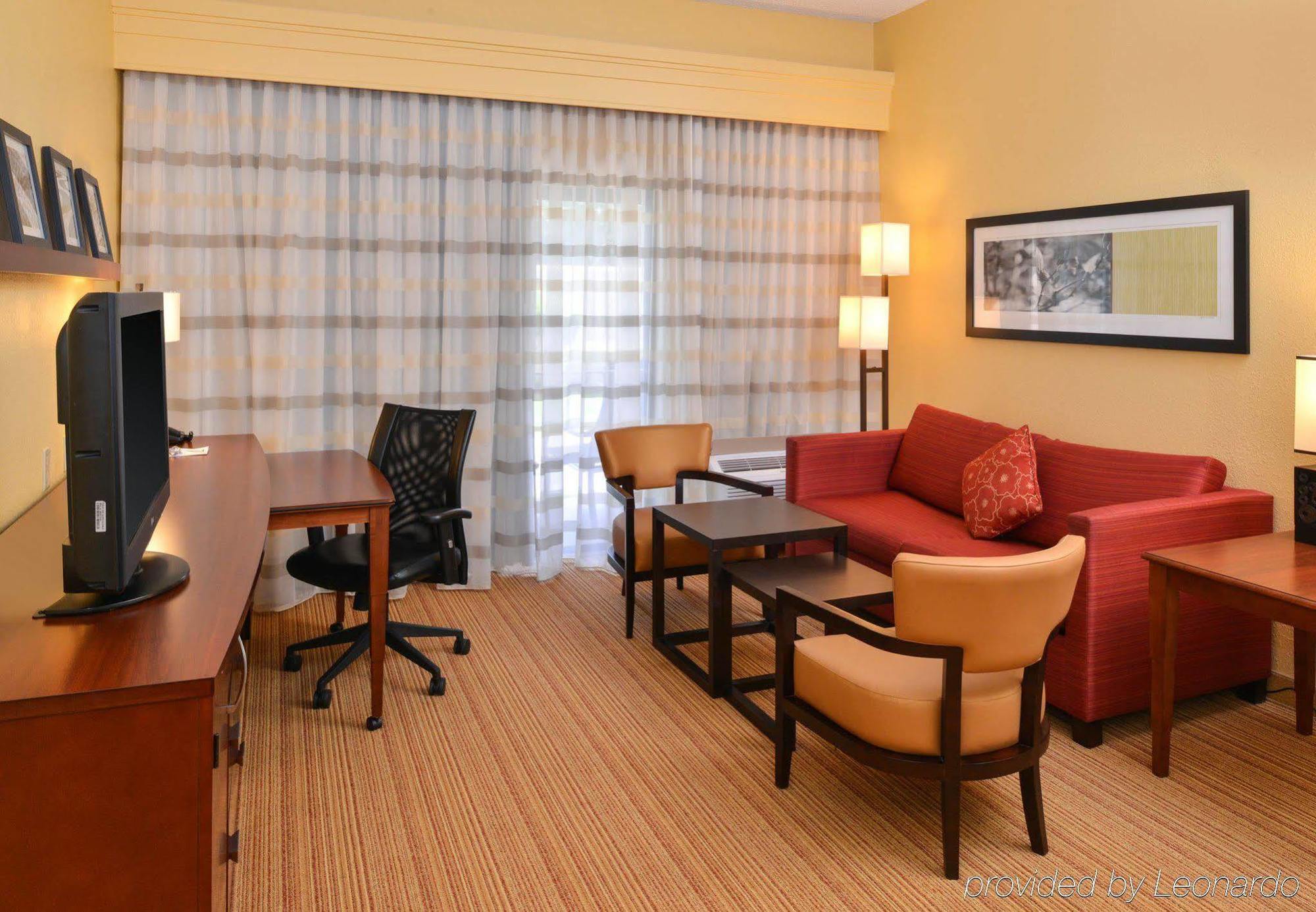 Courtyard By Marriott Columbia Northeast/Fort Jackson Area Buitenkant foto