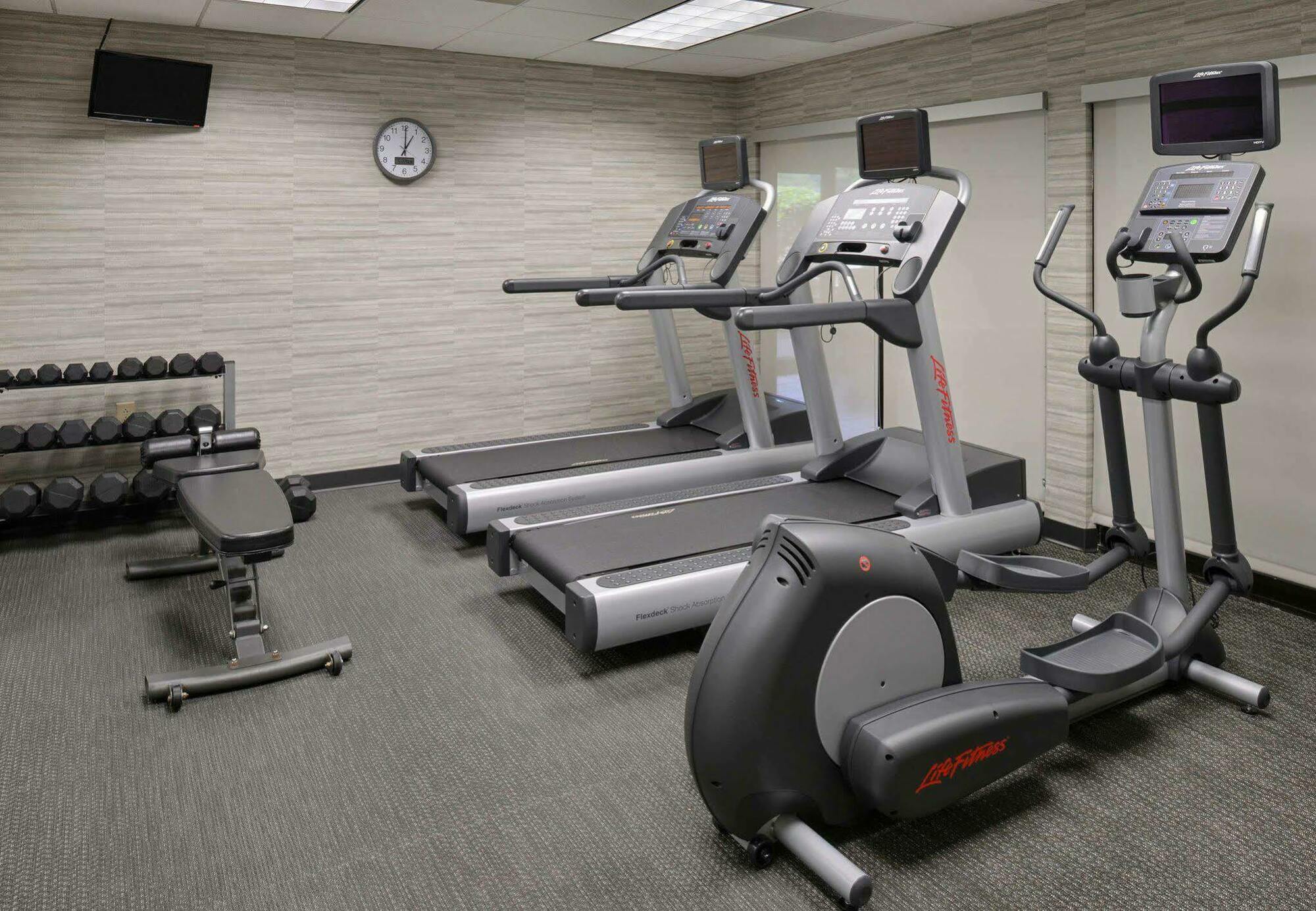 Courtyard By Marriott Columbia Northeast/Fort Jackson Area Buitenkant foto